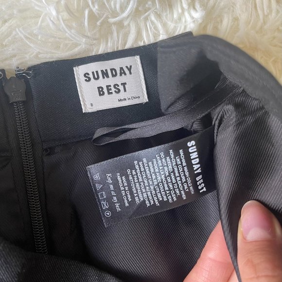 Aritzia BRAND NEW Sunday Best Pleated Flare Mini Skirt - Picture 3 of 4